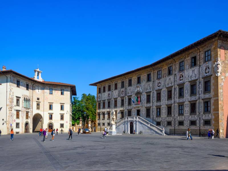 Pisa Knights' Square